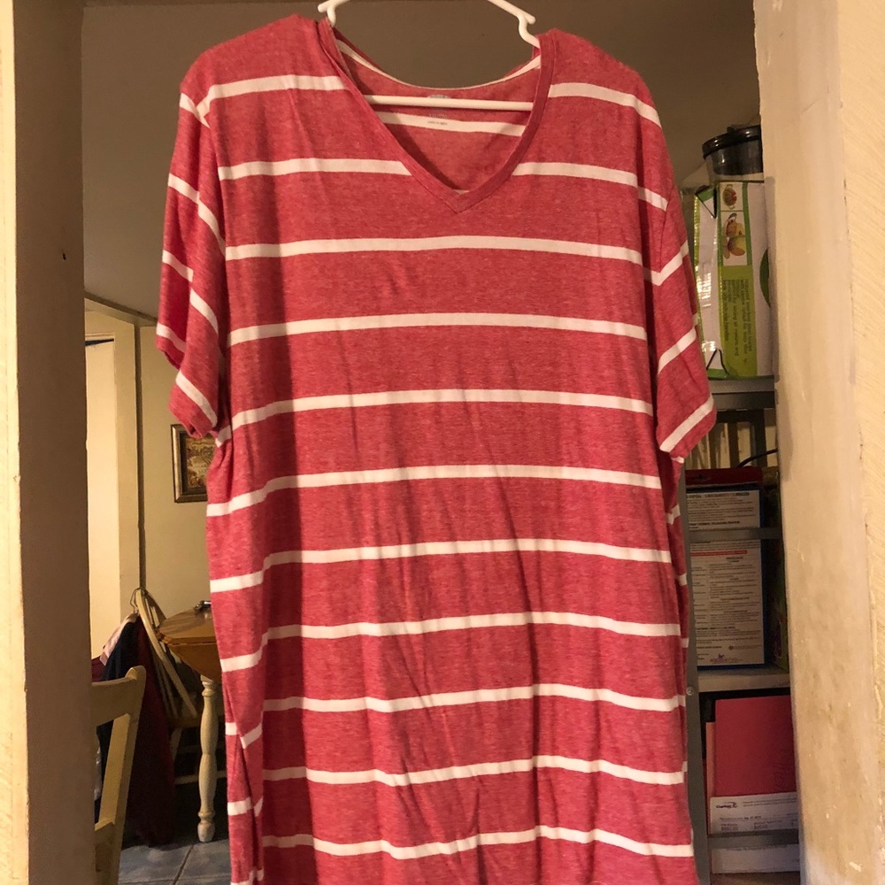 Old Navy Men's Short Sleeve V-Neck Striped Tee